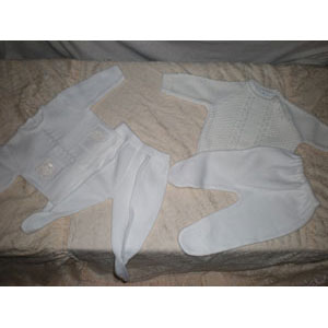 REGALO Si necesitas ropa de beb es tuya 4